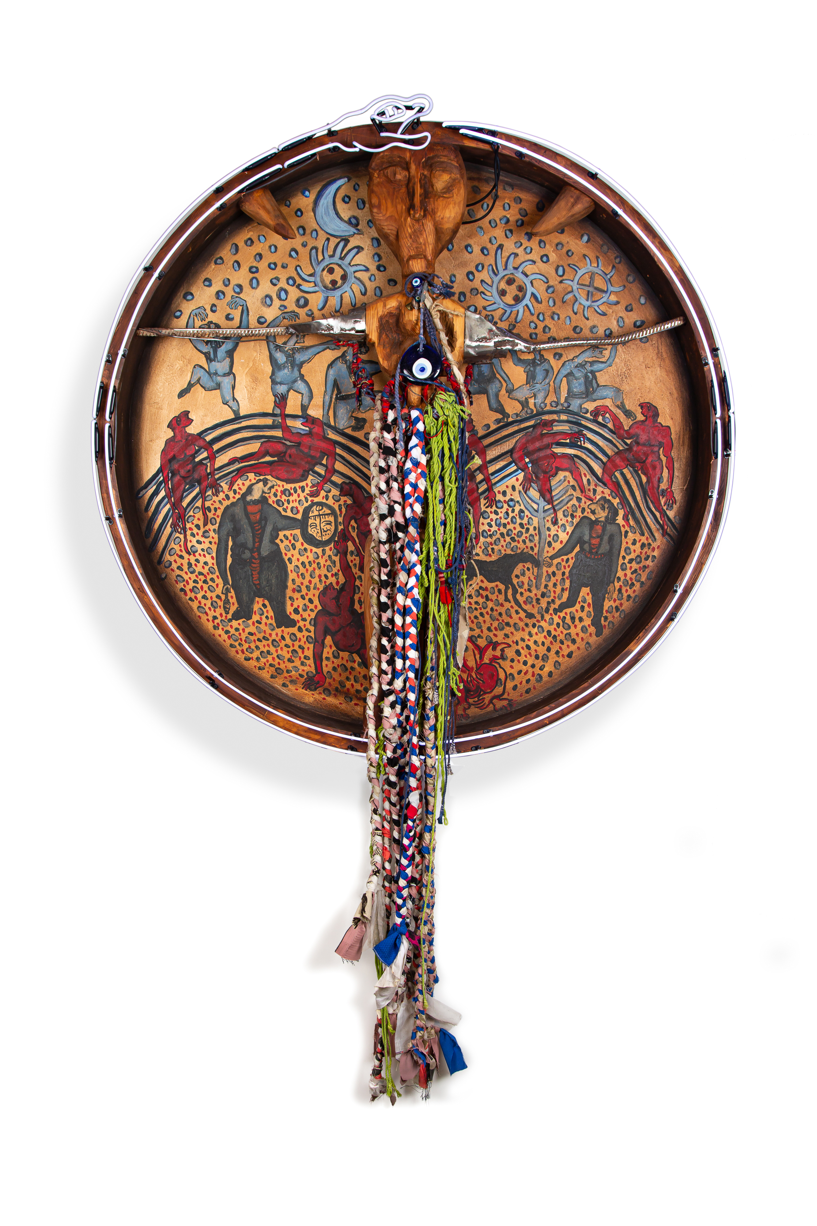 Ramazan Can, Tüür, 2014, Holz, Metall, Stoff, Neon & Öl auf Leinwand, 215 x 145 x 30 cm © Ramazan Can/ Galerie Anna Laudel Düsseldorf/Istanbul, Foto: Galip Kürkçü